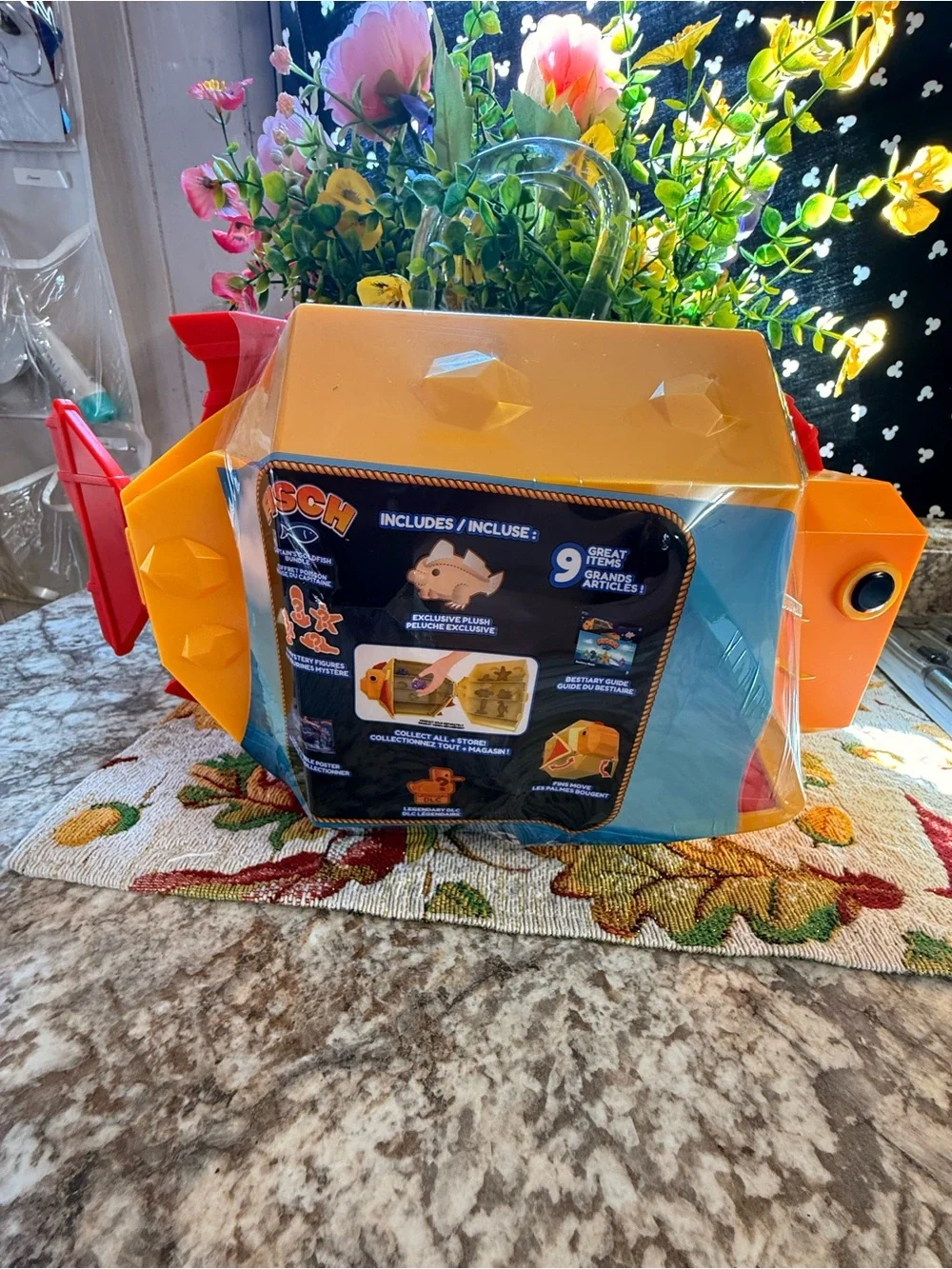 FISCH Captain's Goldfish Aquarium Playset - Orange with Red Accents